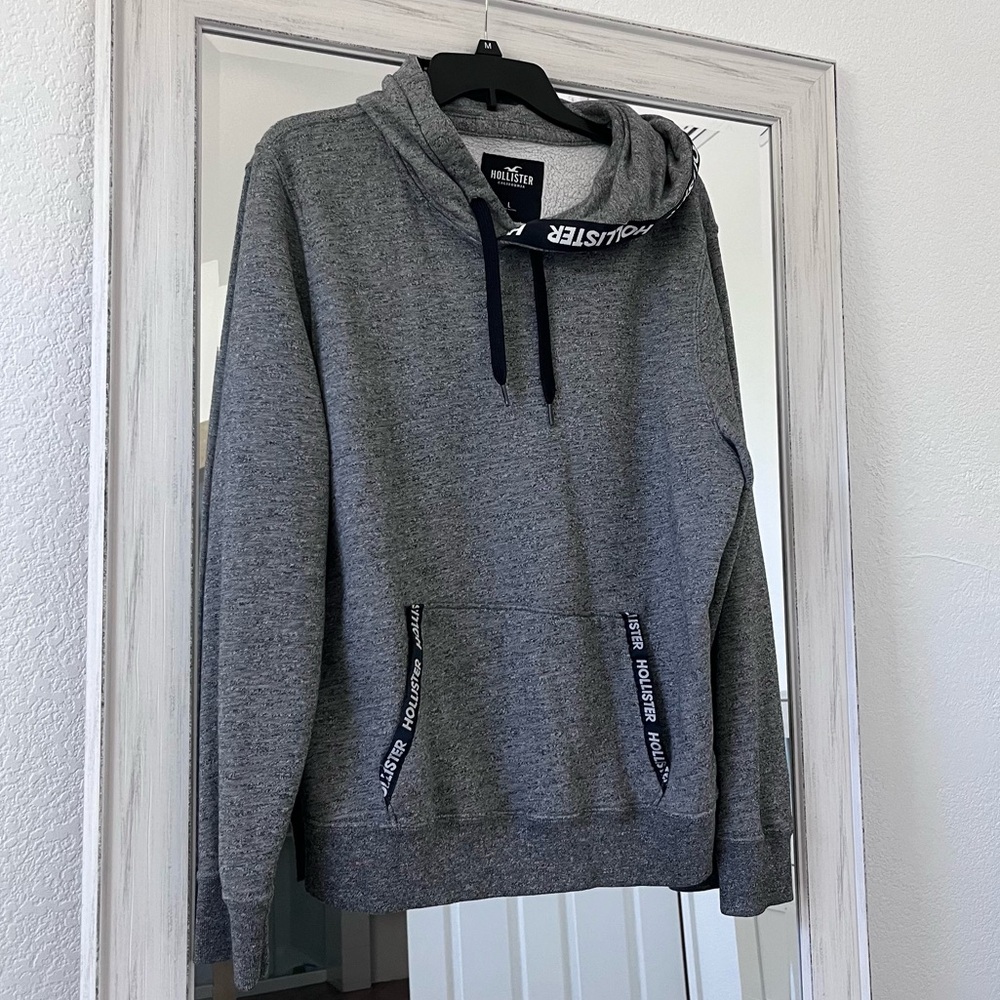 Hollister Men’s Hoodie